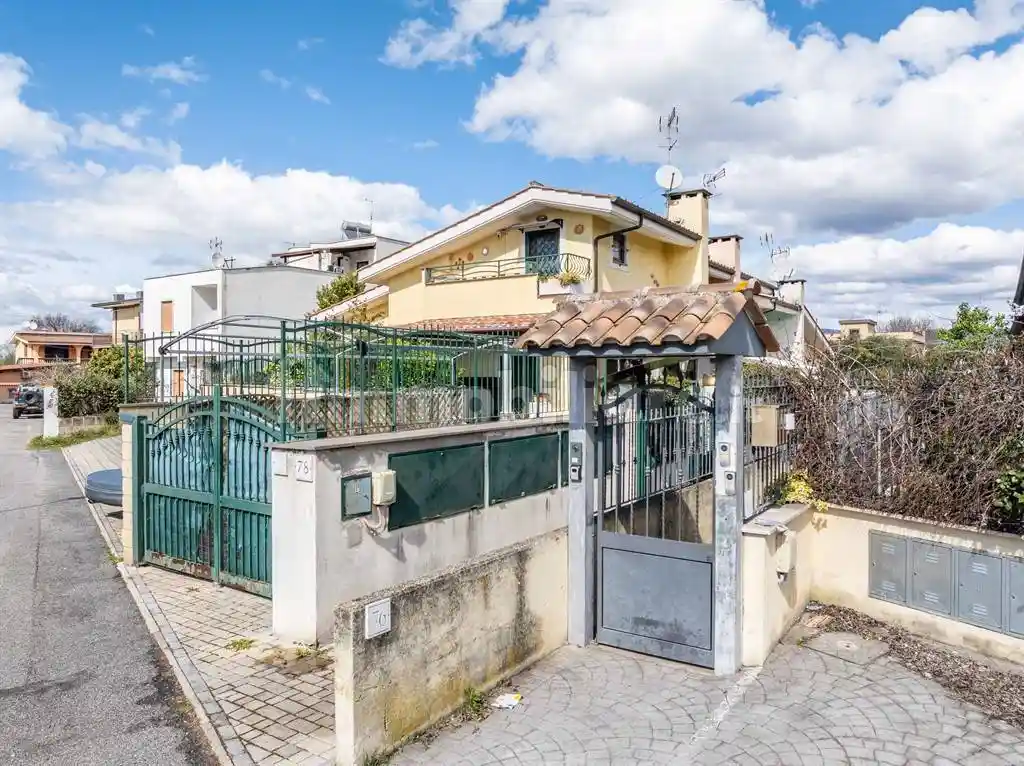 Villetta a schiera in vendita a Roma