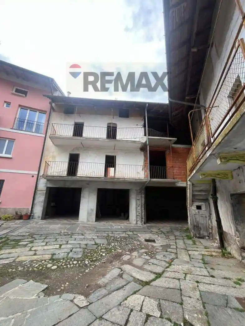 Rustico - Casale in vendita a Mesenzana