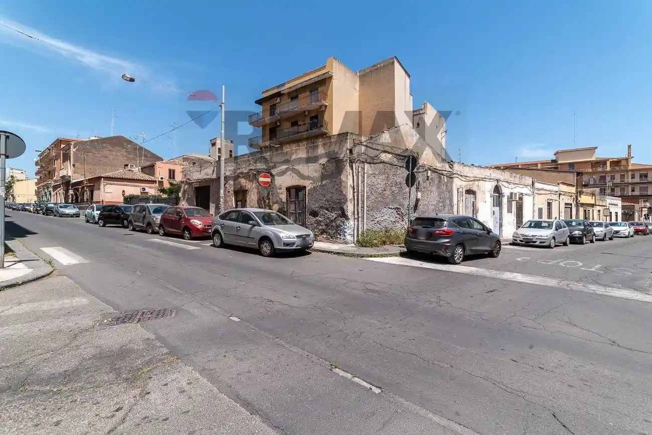Casa indipendente in vendita a Catania