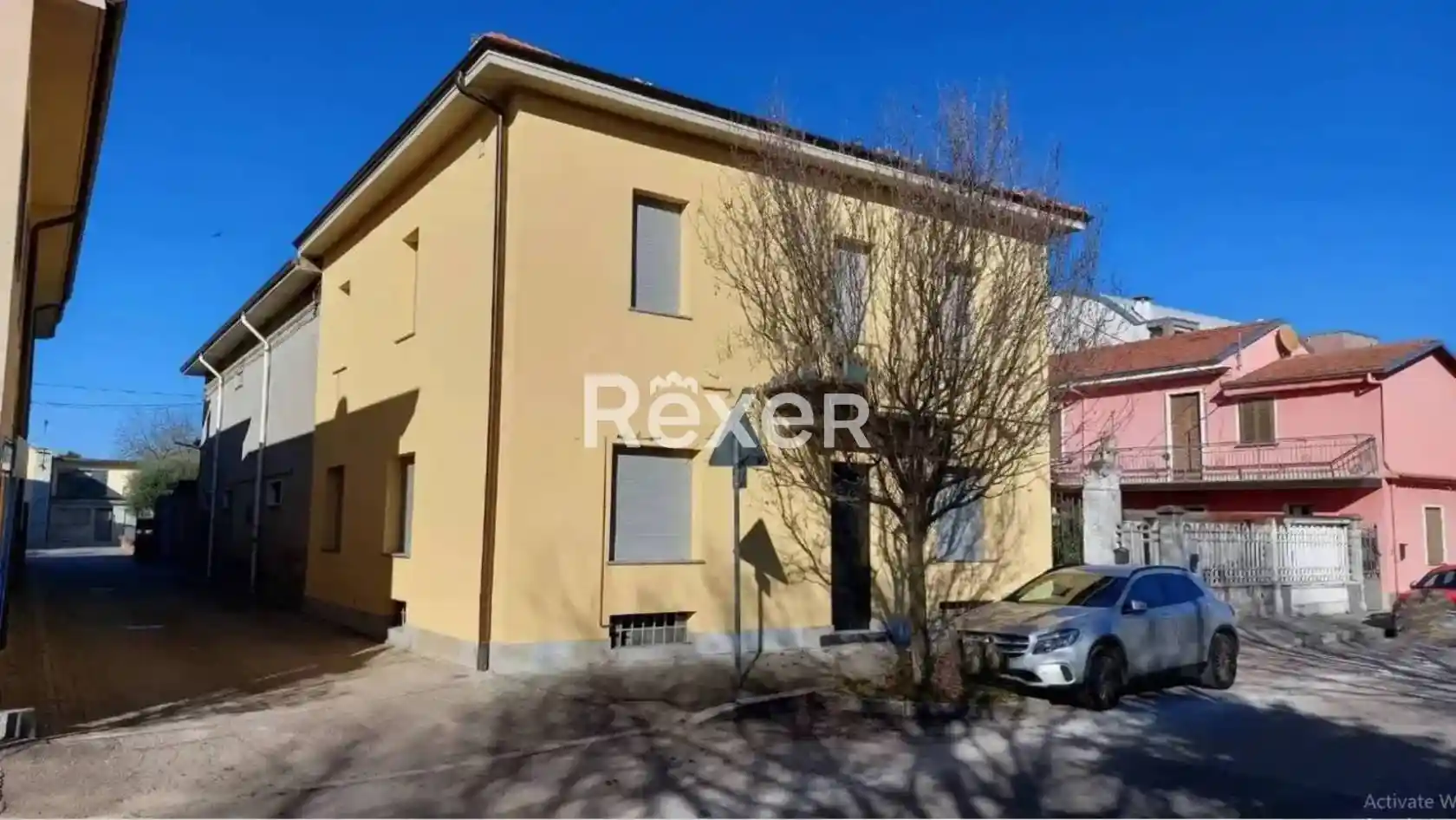 Casa indipendente in vendita a Rescaldina