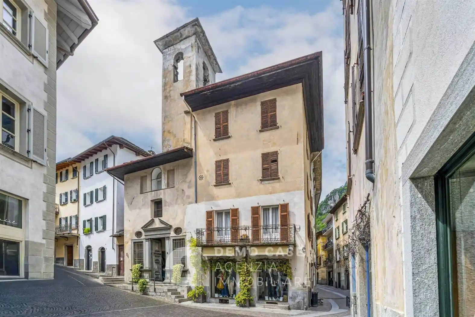 Casa indipendente in vendita a Chiavenna