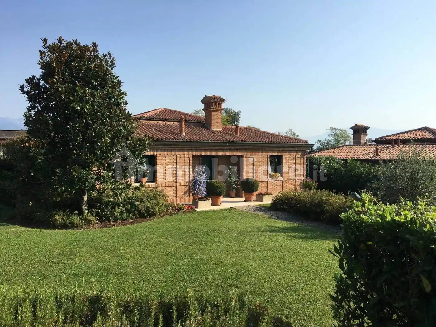 Villa in vendita a Soiano del Lago