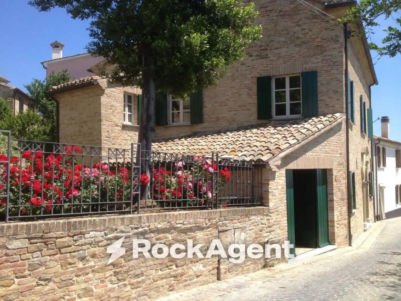 Villa in vendita a Fratte Rosa