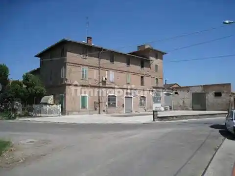 Palazzo - Edificio in vendita a San Prospero