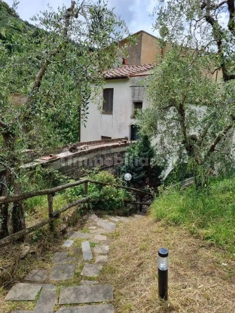 Casa indipendente in vendita a Calci