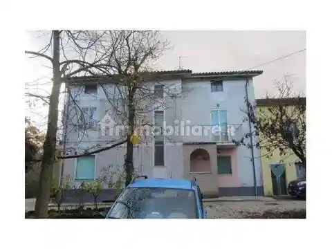 Villa in vendita a Pergola
