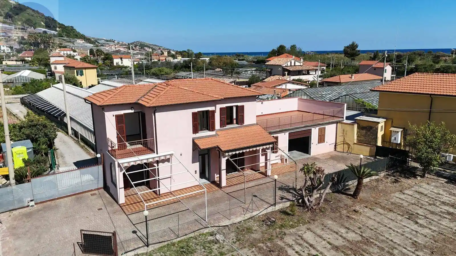 Casa indipendente in vendita a Riva Ligure