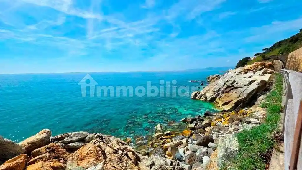 Appartamento in vendita a Varazze