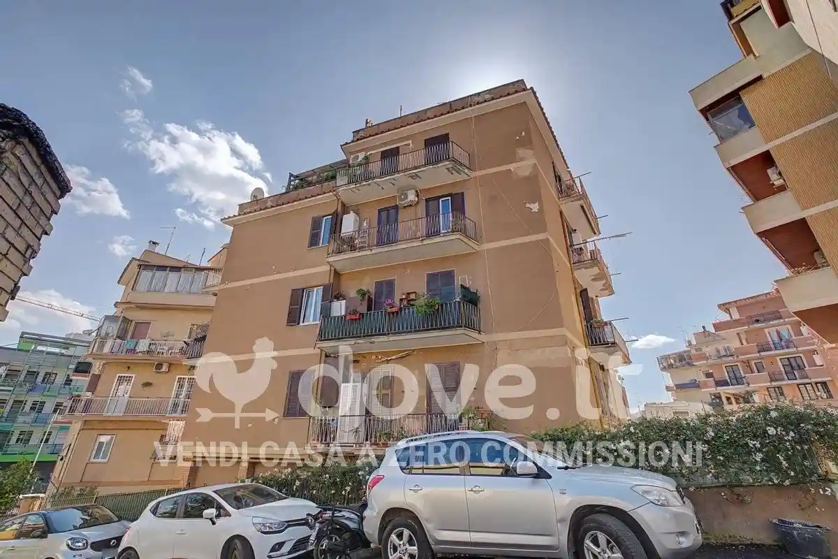 Appartamento in vendita a Roma
