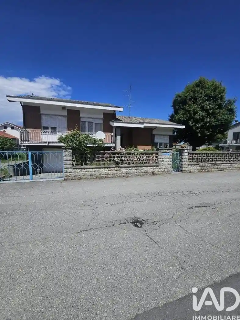 Villa in vendita a Volpiano