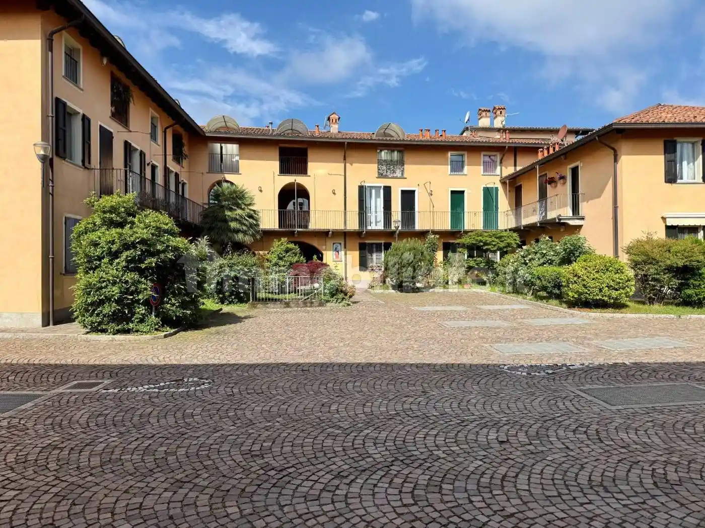 Appartamento in vendita a Imbersago