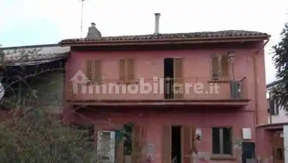 Casa indipendente in vendita a Zeme