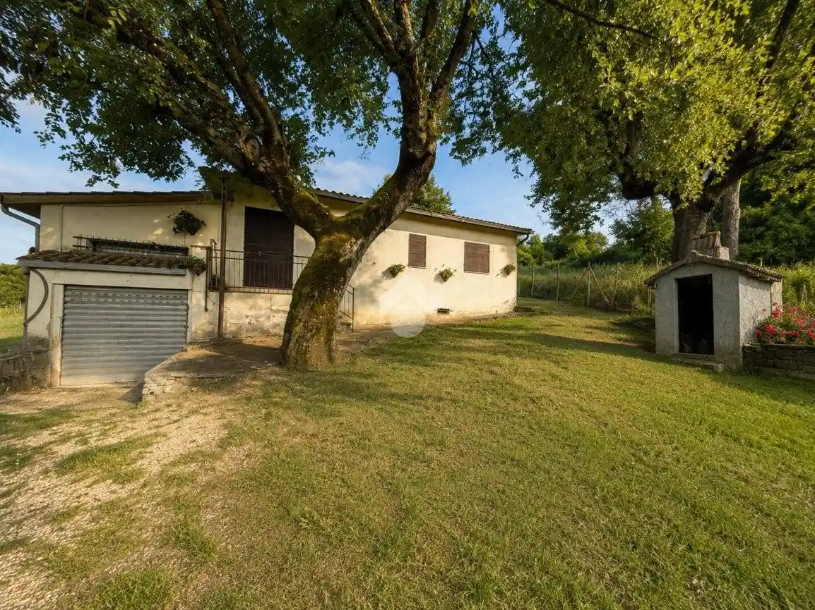 Rustico - Casale in vendita a Bassano in Teverina