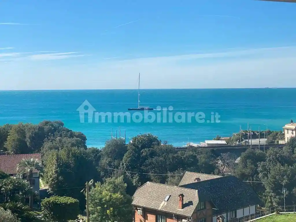 Appartamento in vendita a Genova
