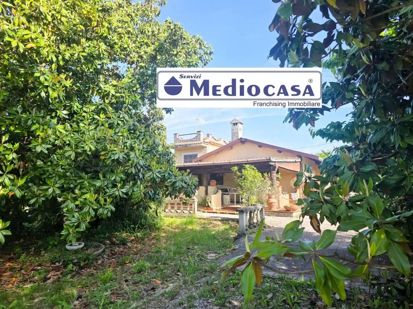 Villa in vendita a Lariano