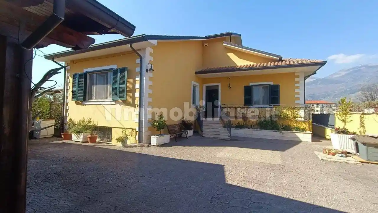 Villa in vendita a Sora
