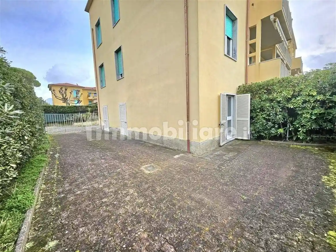 Appartamento in vendita a Massa