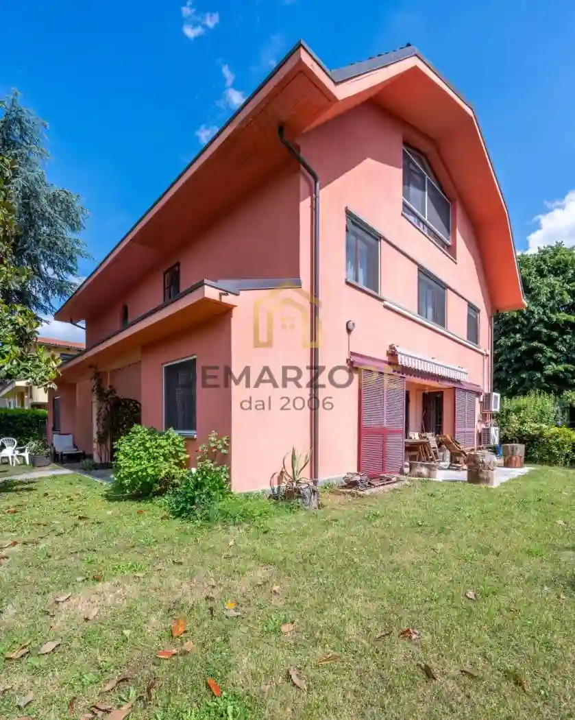 Villa - foto 2
