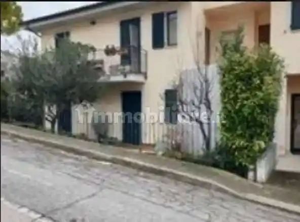 Appartamento in vendita a Monte Urano