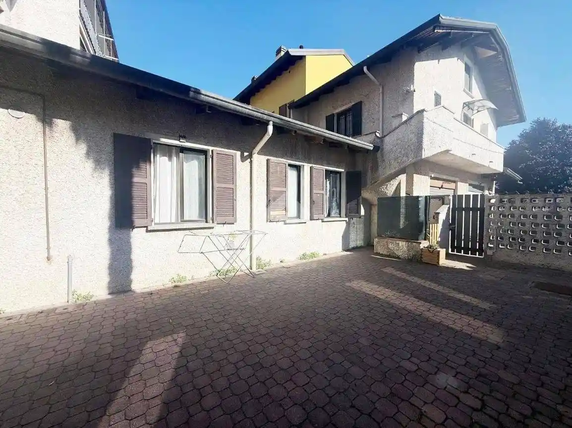 Appartamento in vendita a Turate