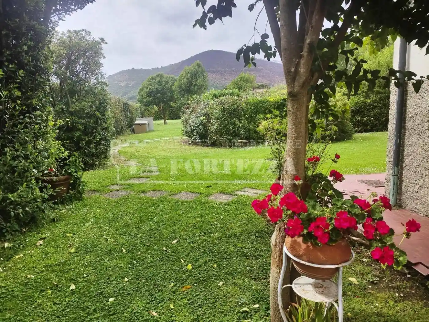 Casa indipendente in vendita a San Giuliano Terme