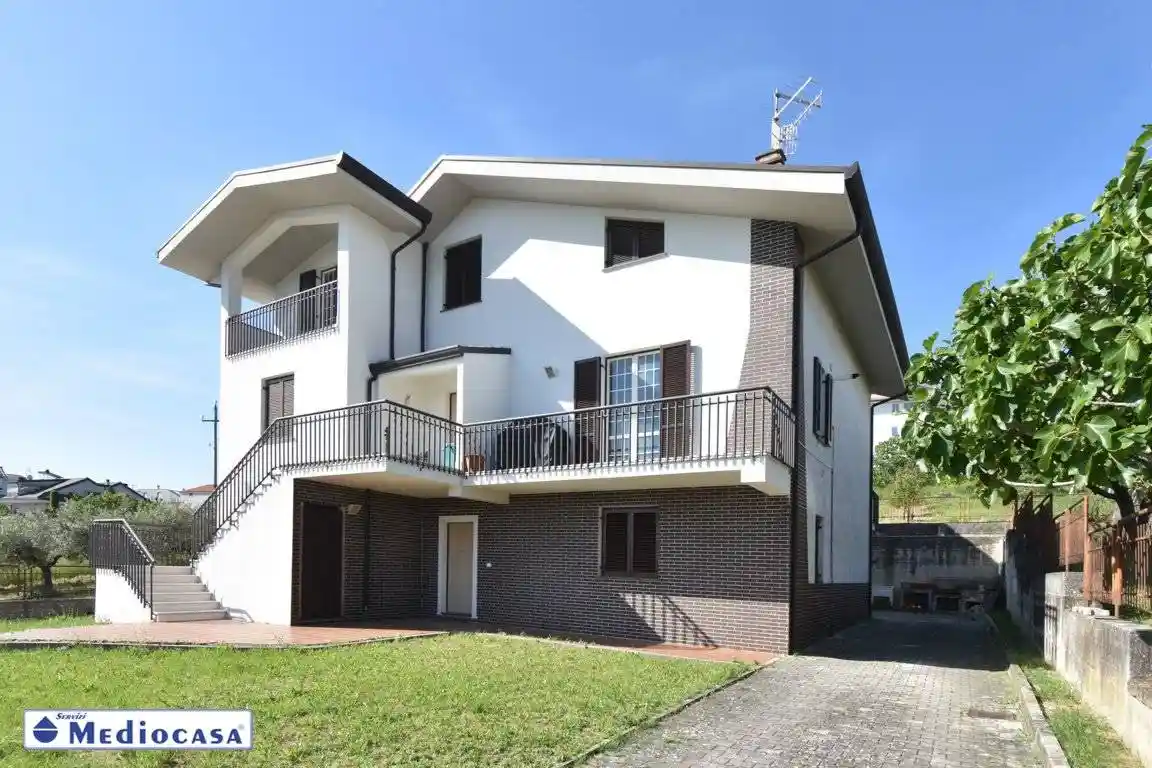 Appartamento in vendita a Castel Frentano