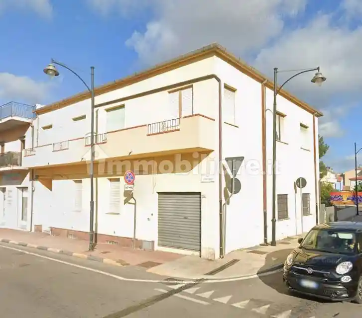 Palazzo - Edificio in vendita a Olbia