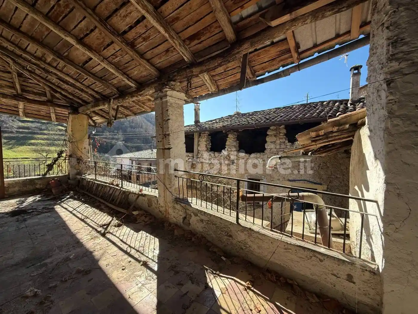Casa indipendente in vendita a Adrara San Martino