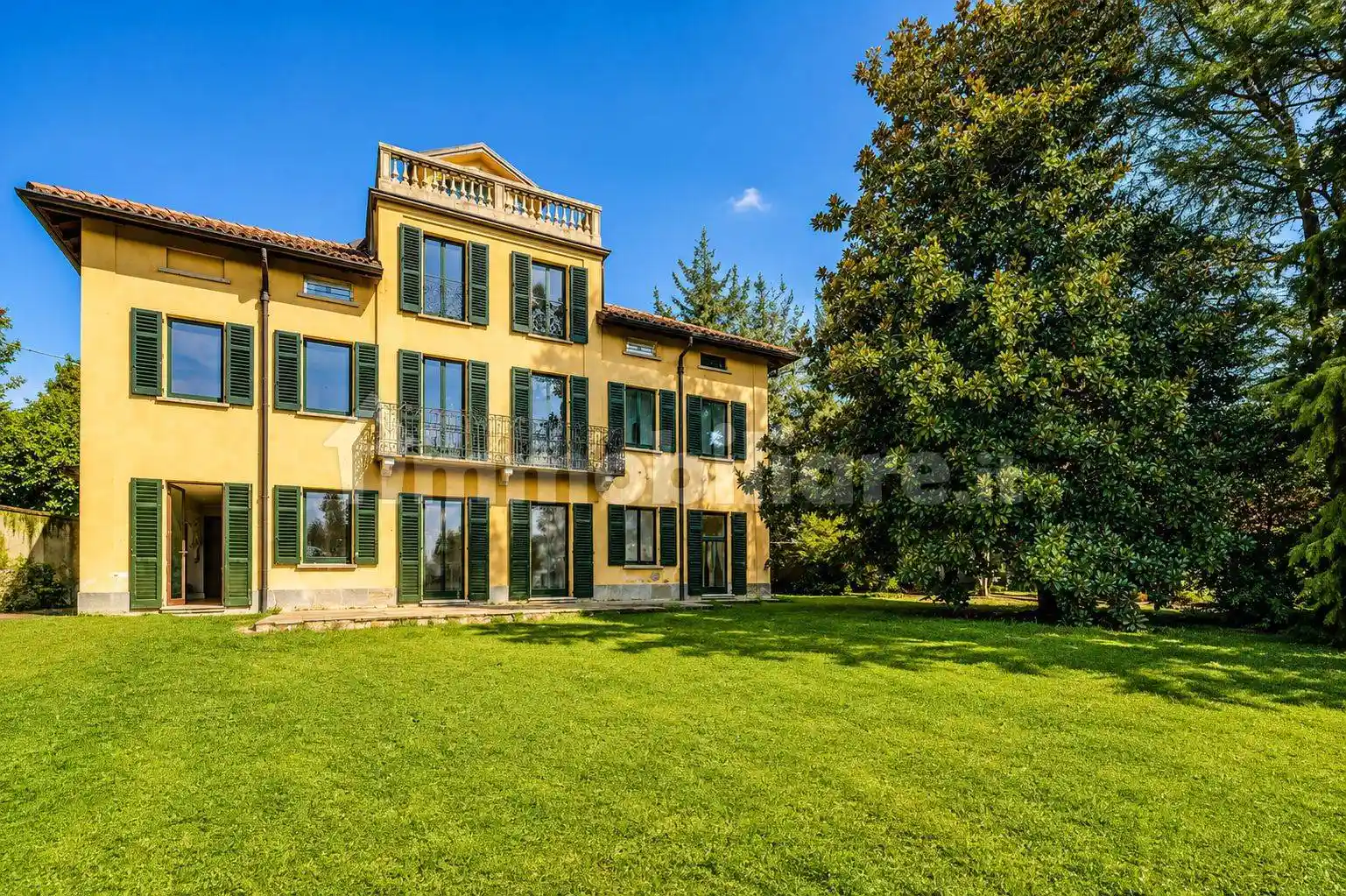 Villa in vendita a Varese