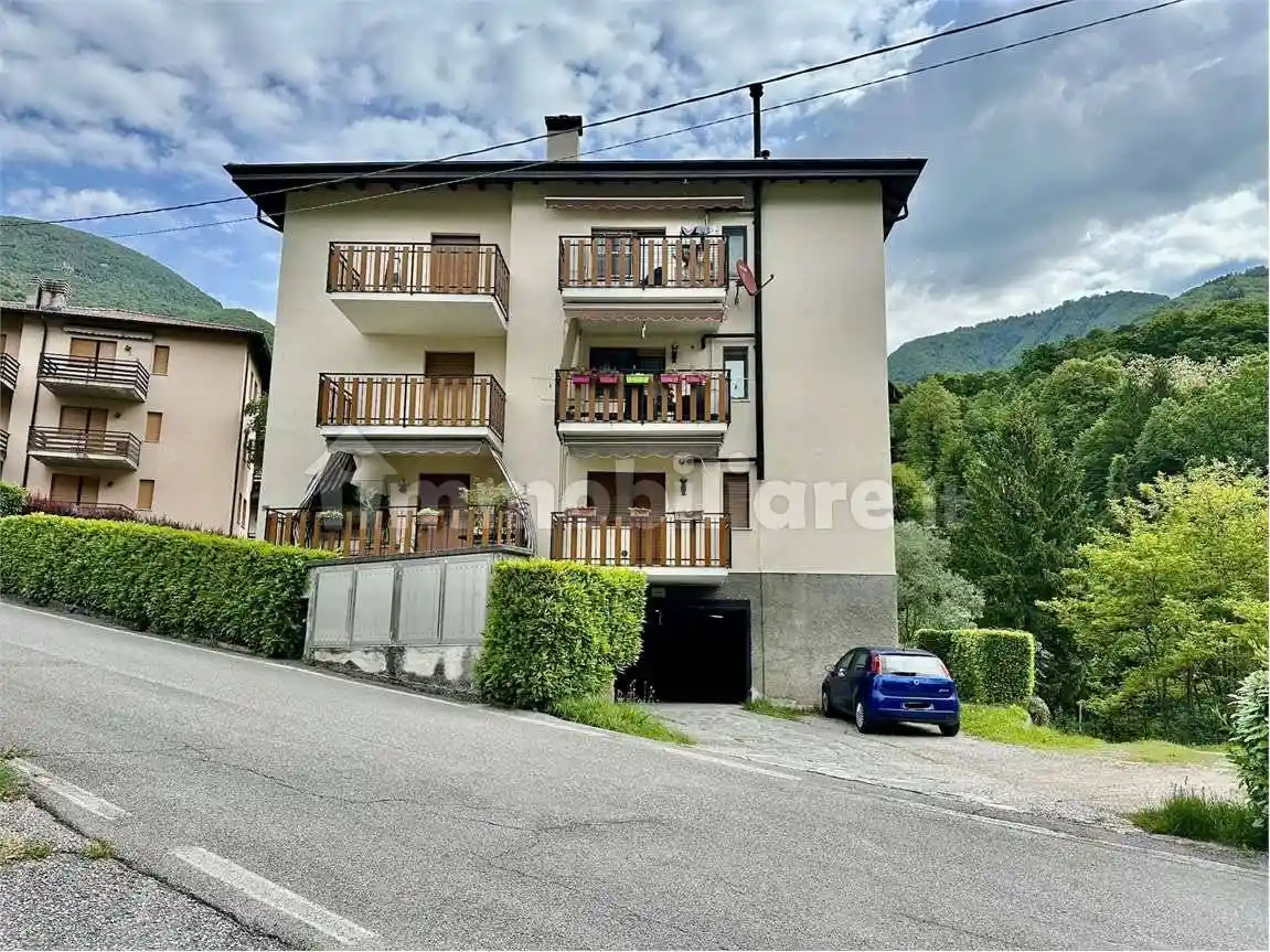 Appartamento in vendita a Taceno