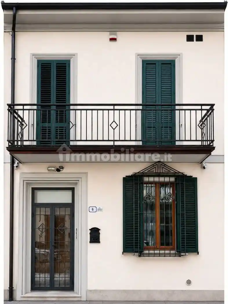 Casa indipendente in vendita a Prato