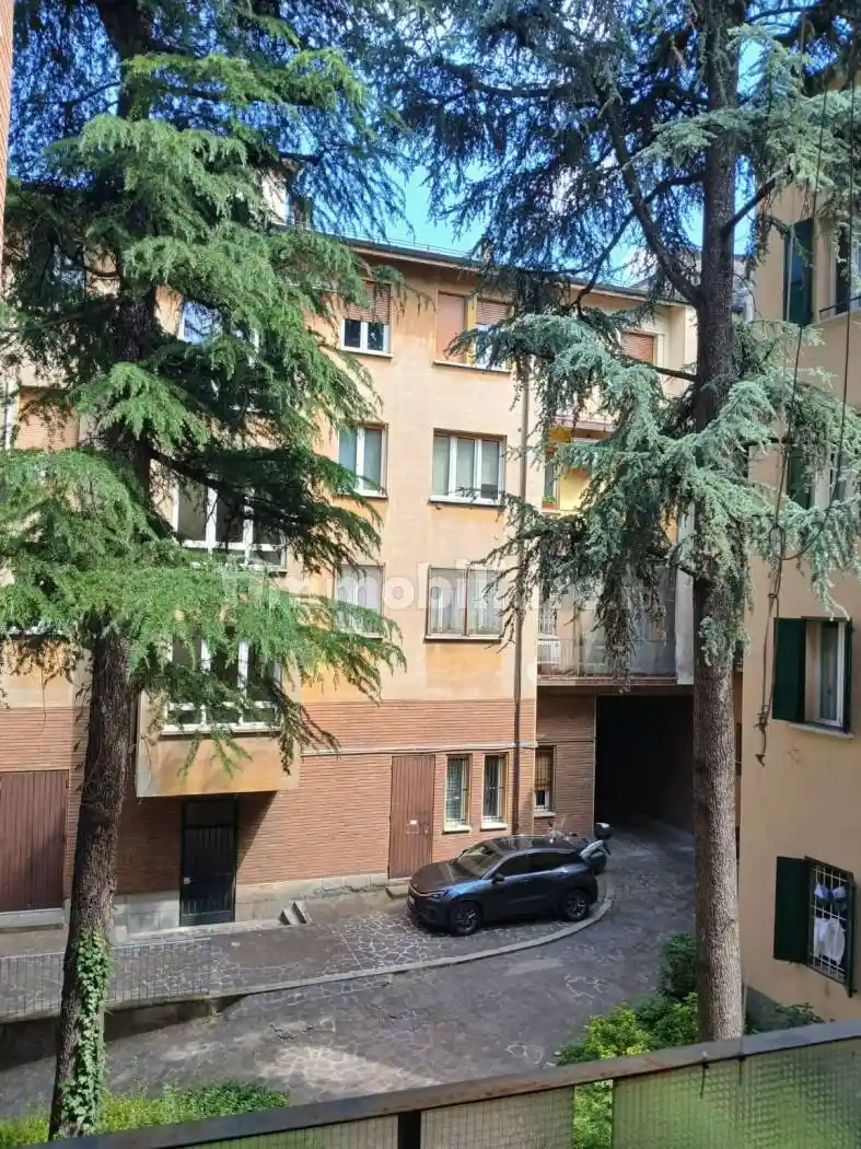 Appartamento in affitto a Bologna