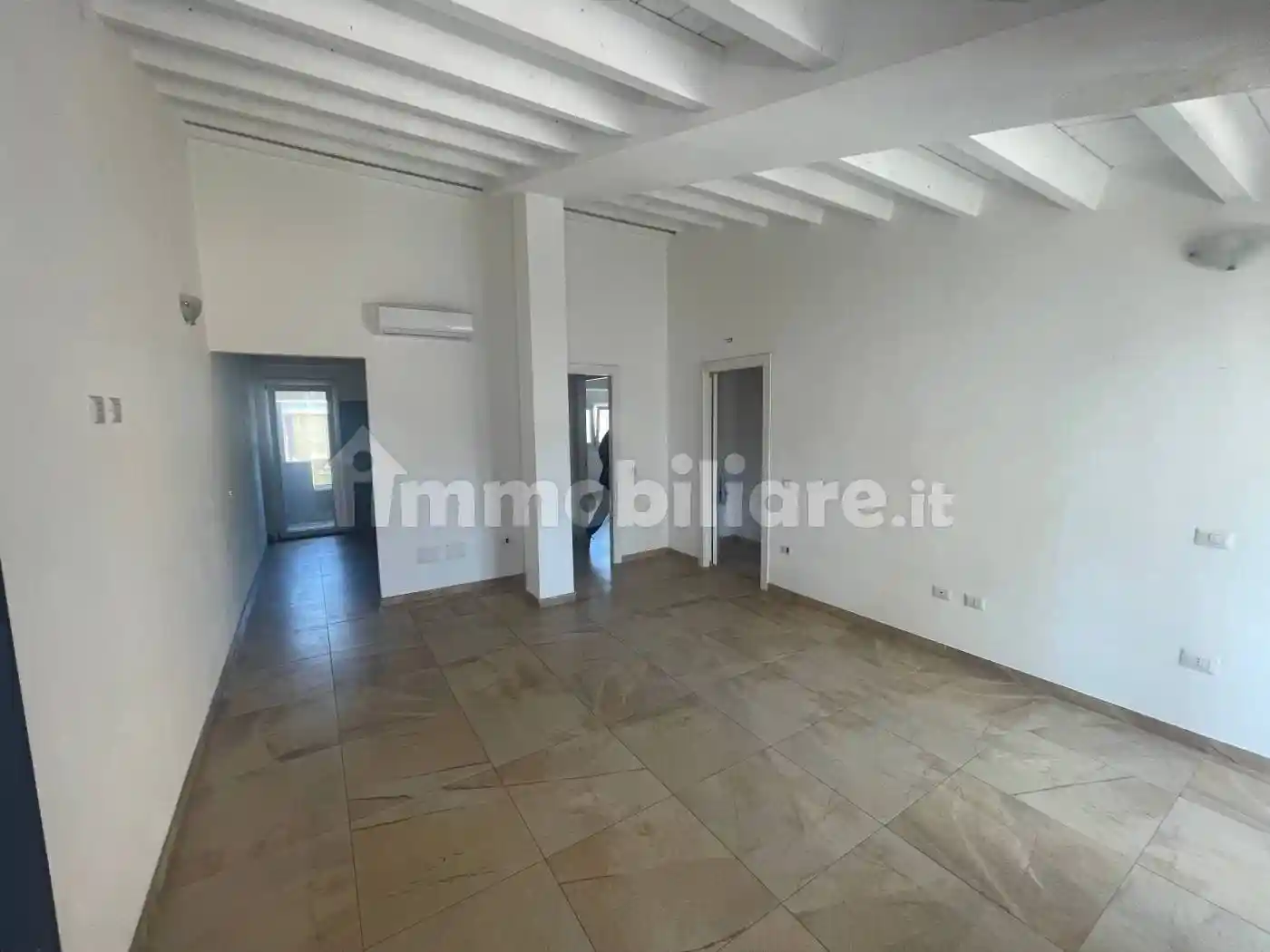 Appartamento in affitto a Monserrato