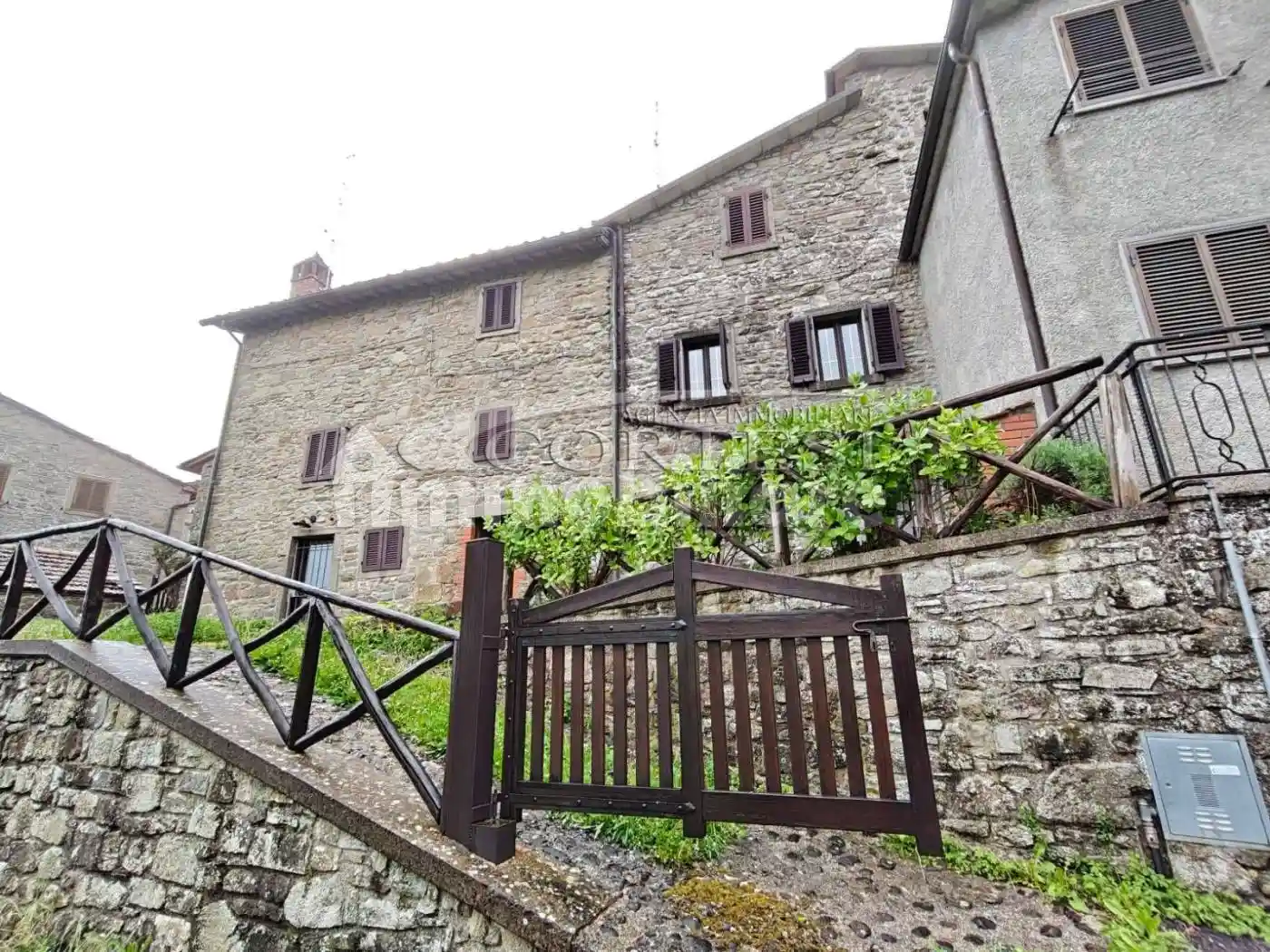 Casa indipendente in vendita a Caprese Michelangelo