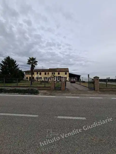 Villa in vendita a Urbana