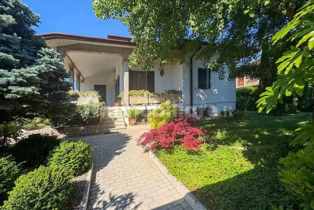 Villa in vendita a Vigasio