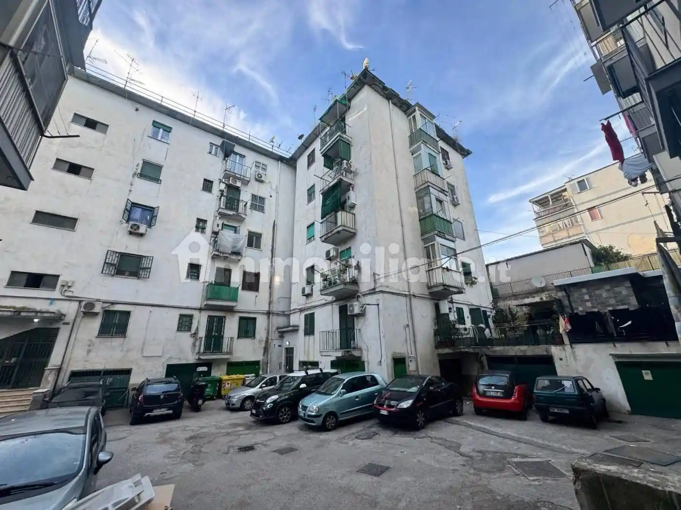 Appartamento in vendita a Napoli
