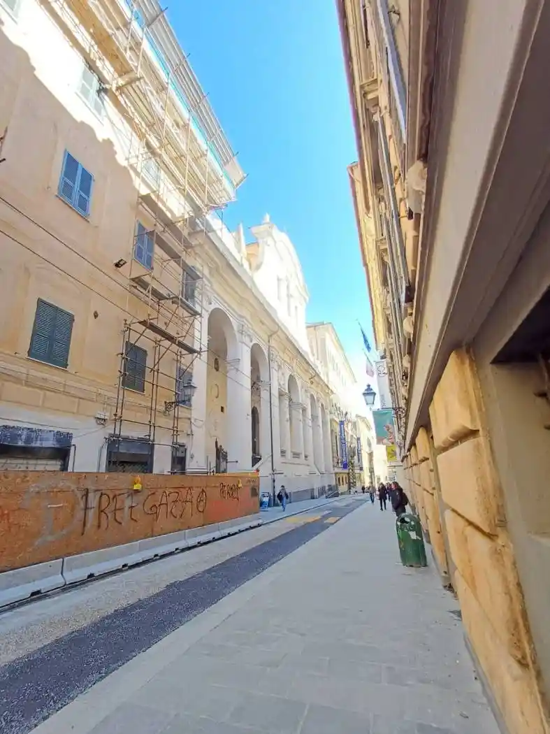Appartamento in vendita a Genova
