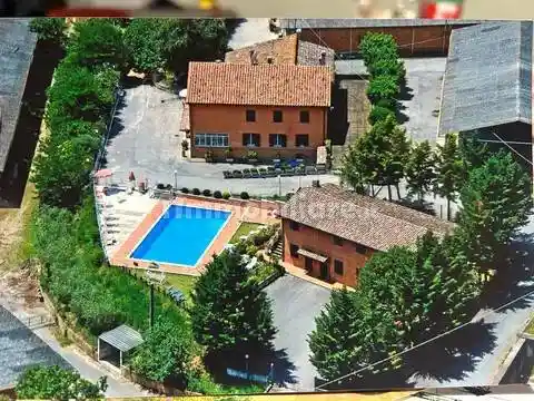 Palazzo - Edificio in vendita a Magione