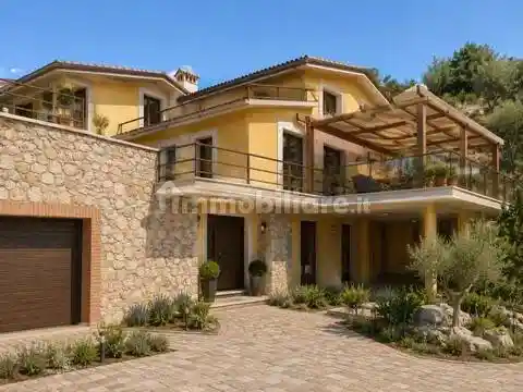 Villa in vendita a Perugia