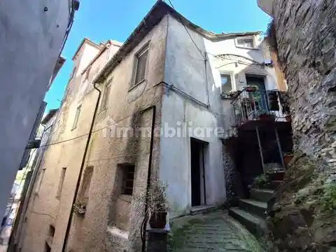 Appartamento in vendita a Borgomaro