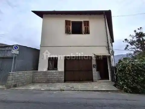 Villa in vendita a Caravonica