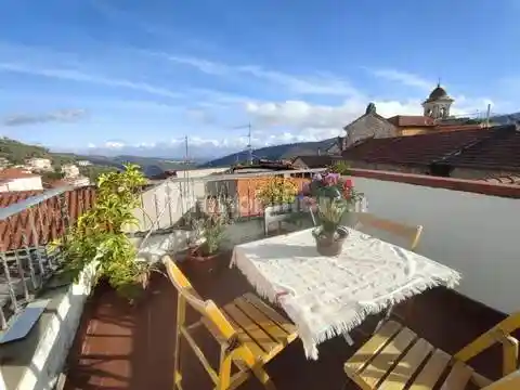 Villa in vendita a Pietrabruna