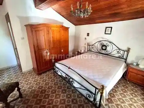 Appartamento in vendita a Pietrabruna
