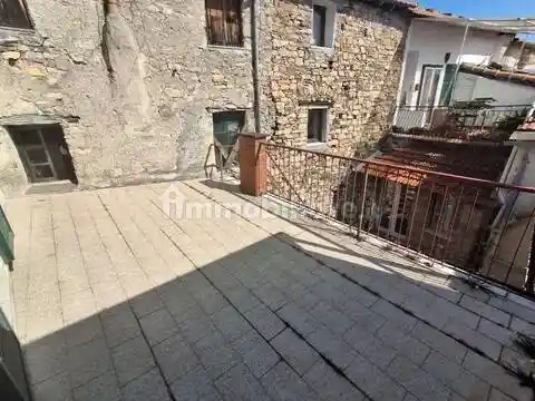 Appartamento in vendita a Chiusanico