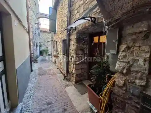 Appartamento in vendita a Costarainera