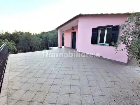 Villa in vendita a Imperia