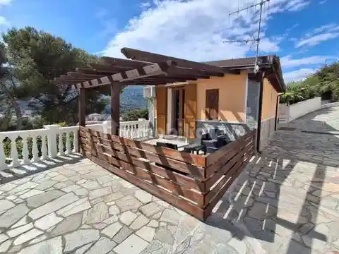 Villa in vendita a Andora