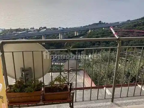 Appartamento in vendita a Costarainera
