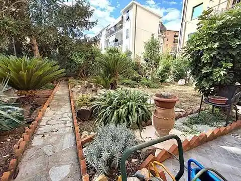 Appartamento in vendita a Imperia